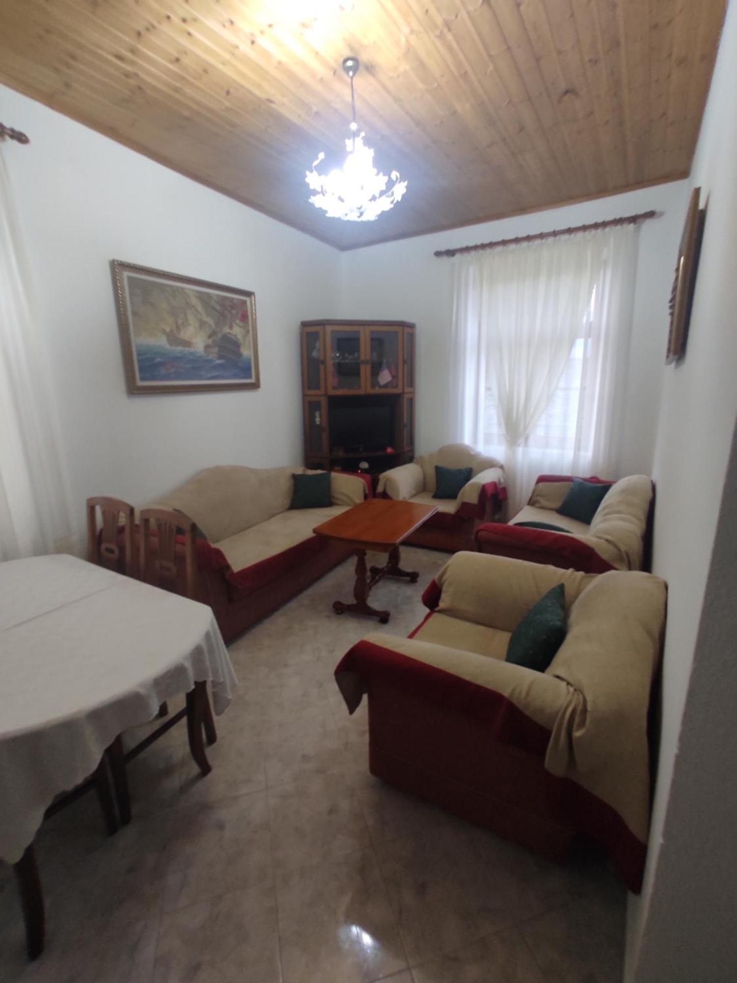 Xheison Apartment Gjirokastra Kültér fotó
