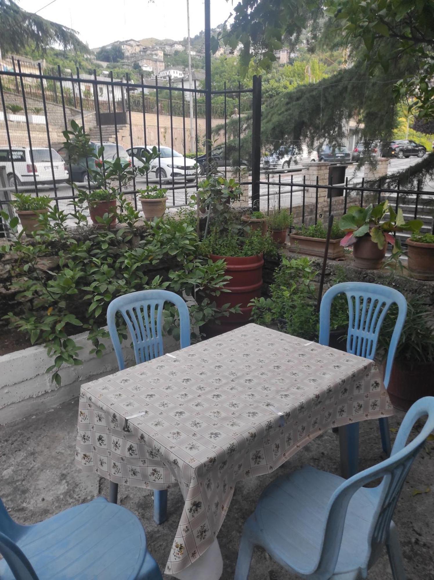 Xheison Apartment Gjirokastra Kültér fotó